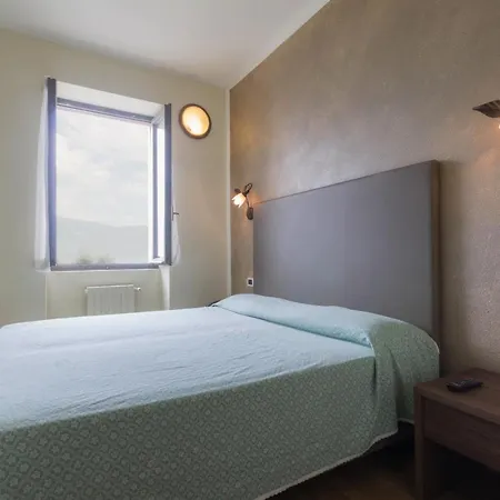 Lido Hotel 3*